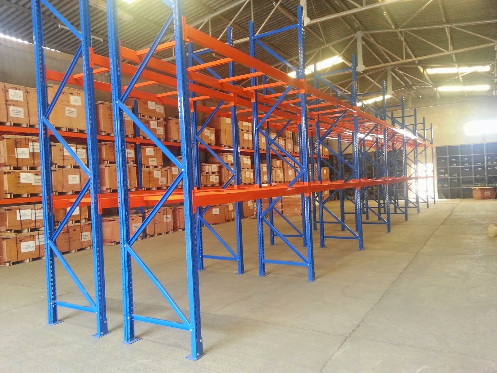 Industrial Loading Storage Rack Manufacturers in Mainpuri